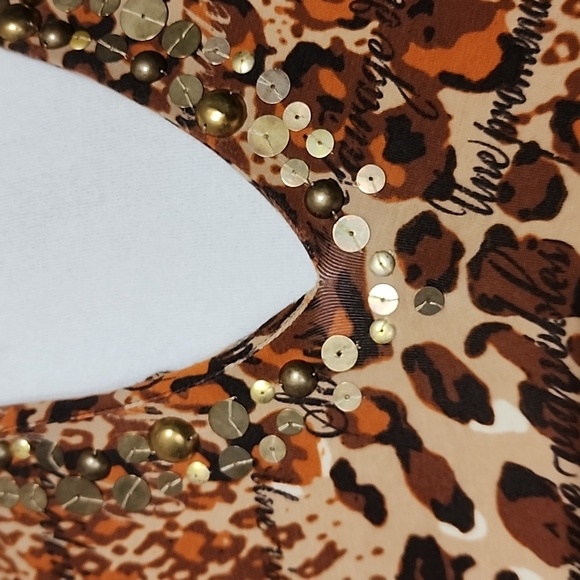 Ruby Rd Leopard Print V-Neck Top - Picture 2 of 8